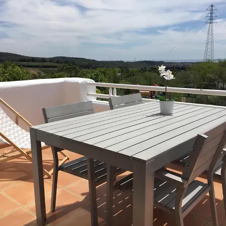 2152-modern With Private Appartement
