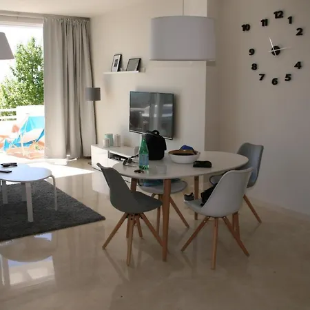 2152-modern With Private *