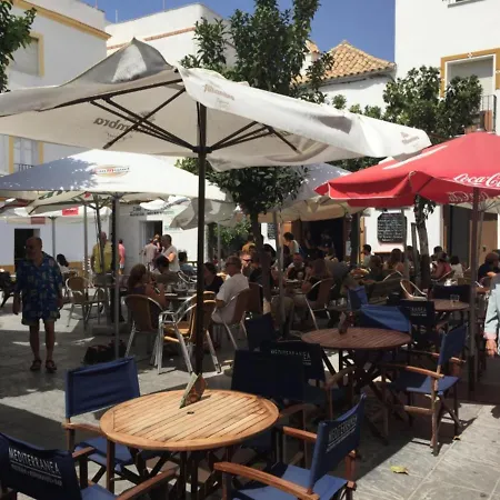 2152-modern With Private Апартаменти