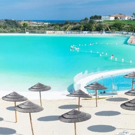 2152-modern With Private Apartment Estepona