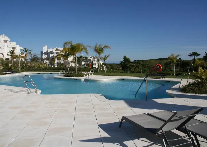 2152-modern With Private Apartment