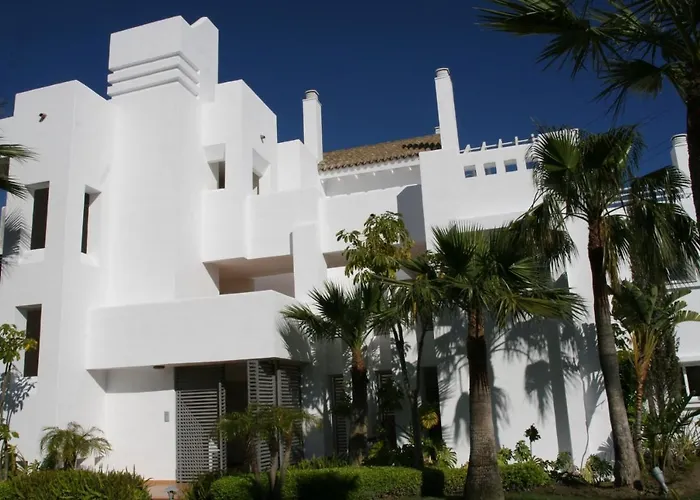 2152-modern With Private Estepona