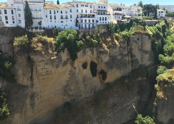 2152-modern With Private Apartment *