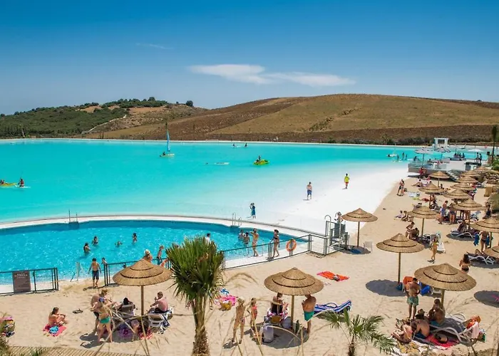 2152-modern With Private Apartment Estepona